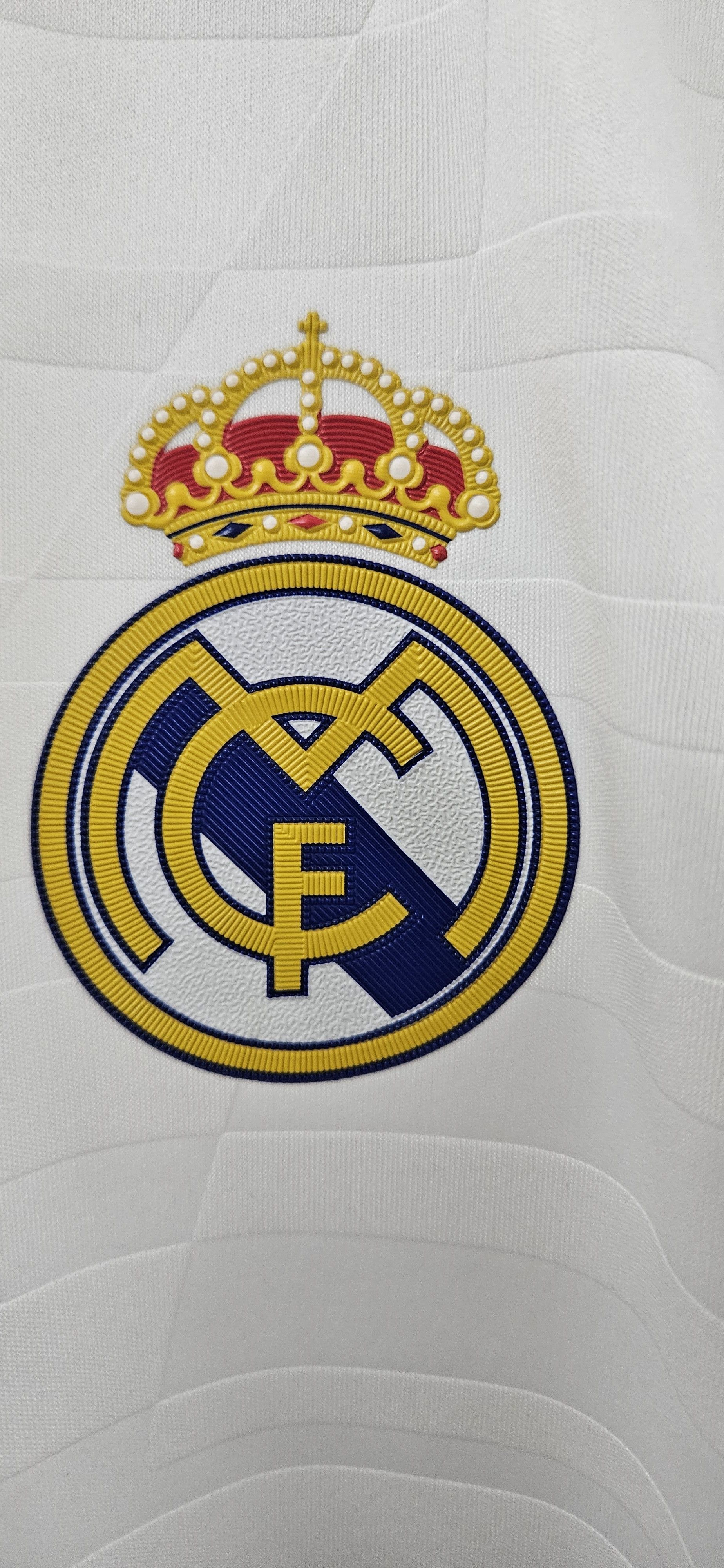 Other REAL MADRID 2014 2015 HOME LONG SLEEVE F49660 MEDIUM Size US M / EU 48-50 / 2 - 4 Thumbnail
