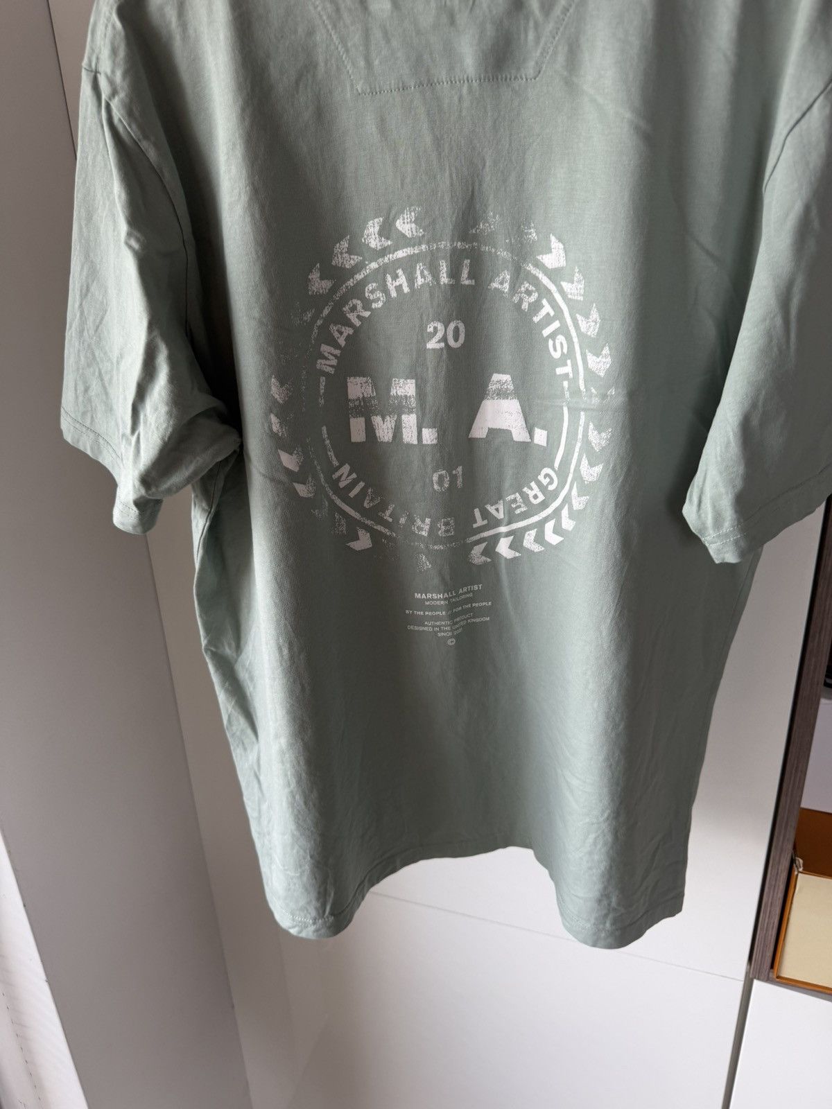 Marshall Artist Marshall Artist Big Logo Rare Casual Tee Size US L / EU 52-54 / 3 - 4 Thumbnail