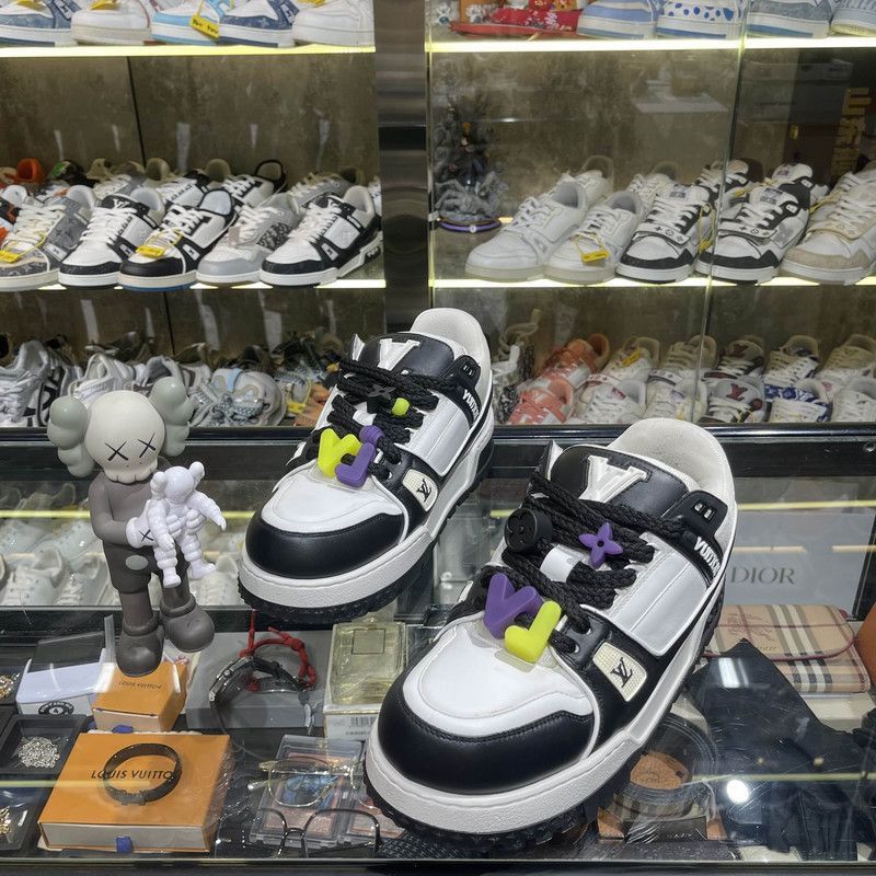 Louis Vuitton Louis Vuitton Trainer Maxi Low-Top Sneakers -2508 Size US 9 / EU 42 - 1 Thumbnail