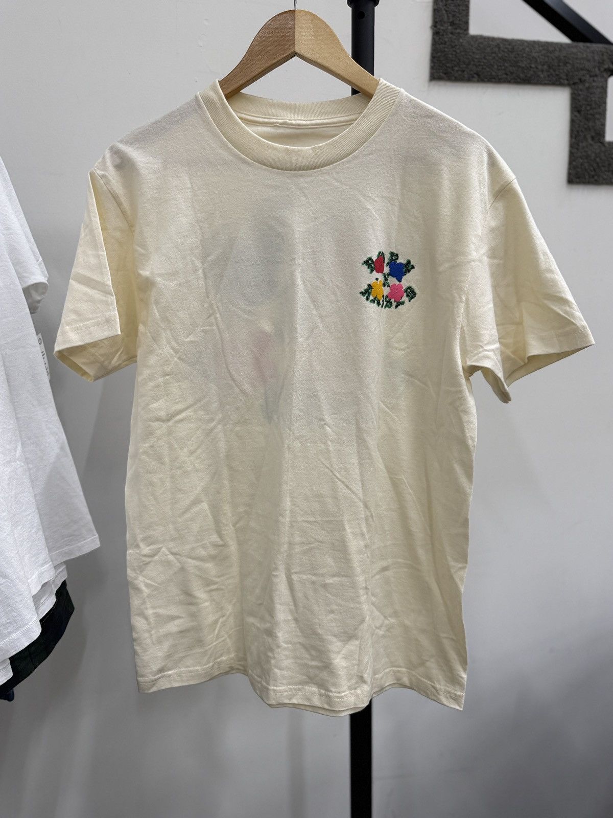 Born X Raised BORN X RAISED ON THE TURF BXR WARHOL ROCKER TEE -Size L Size US L / EU 52-54 / 3 - 1 Thumbnail