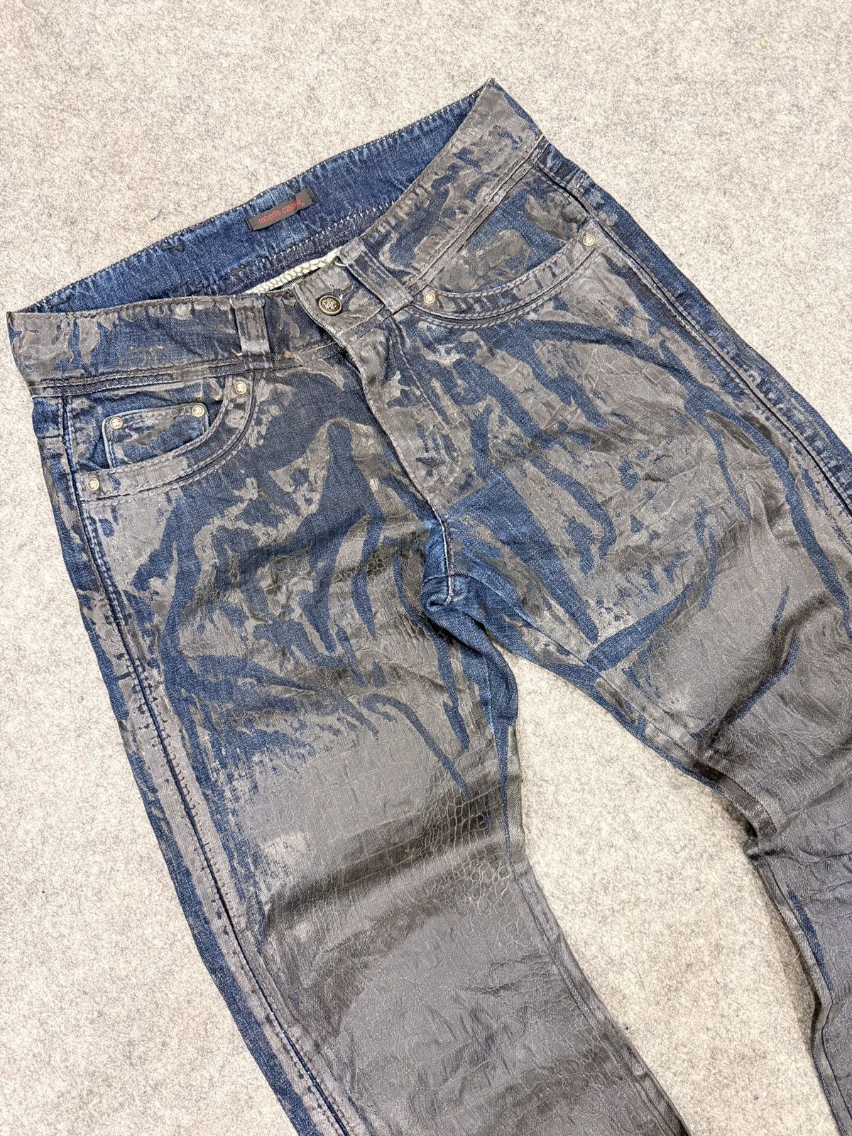 Roberto Cavalli AW2005 Roberto Cavalli Crocodile Effect Leather Waxed Denim Size US 33 - 3 Thumbnail