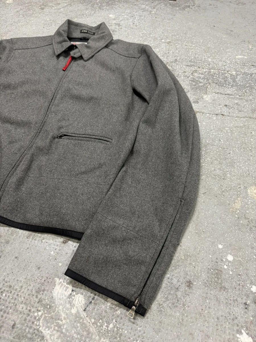 Prada 2000s Prada Wool Minimaliste Grey Jacket Size US L / EU 52-54 / 3 - 7 Thumbnail