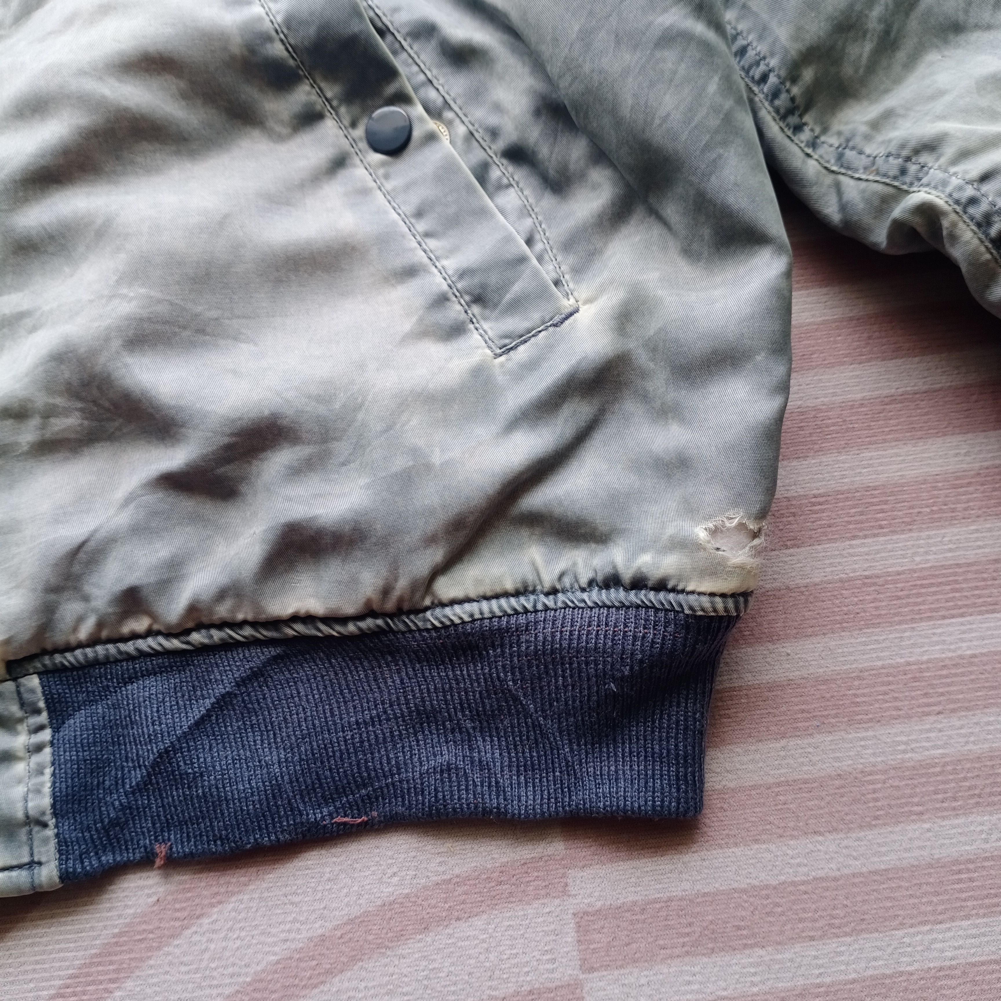 Vintage Vintage Suntory Boss Coffee Sun Faded Ma-1 Bomber Jacket Size US XL / EU 56 / 4 - 6 Thumbnail
