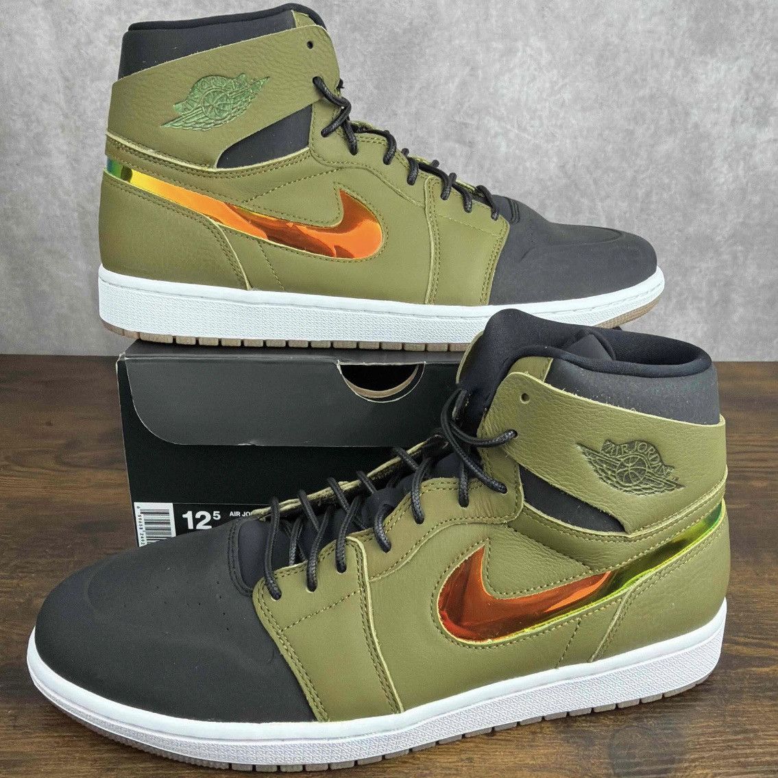 Jordan Brand NEW Air Jordan 1 Retro High Nouveau Militia Green 819176-306 Size US 12.5 / EU 45-46 - 2 Thumbnail