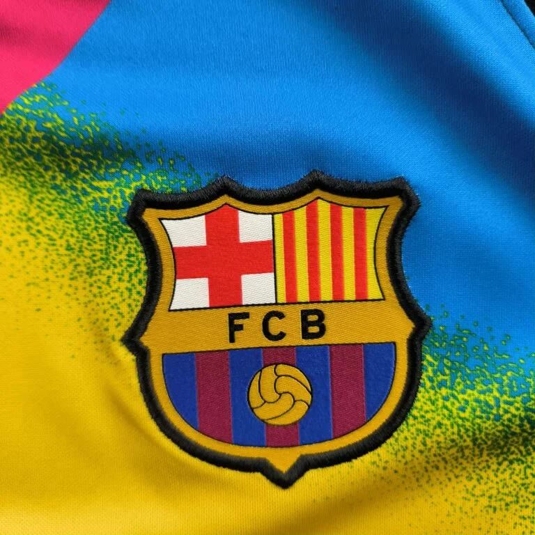 Nike FC Barcelona 2019-20 Nike european GK football jersey size M Size US M / EU 48-50 / 2 - 3 Thumbnail