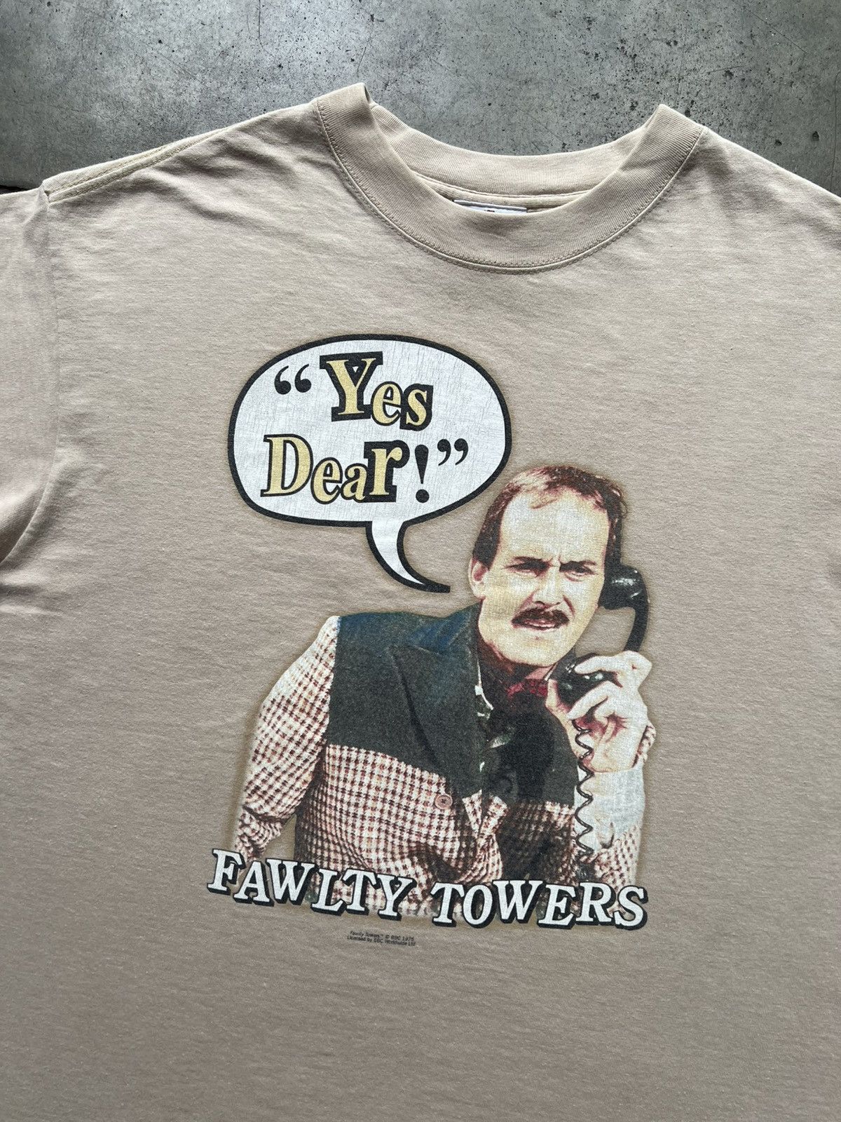 Vintage ‘90s Fawlty Towers TV Series Promo Tee Shirt Monty Python Size US L / EU 52-54 / 3 - 3 Thumbnail