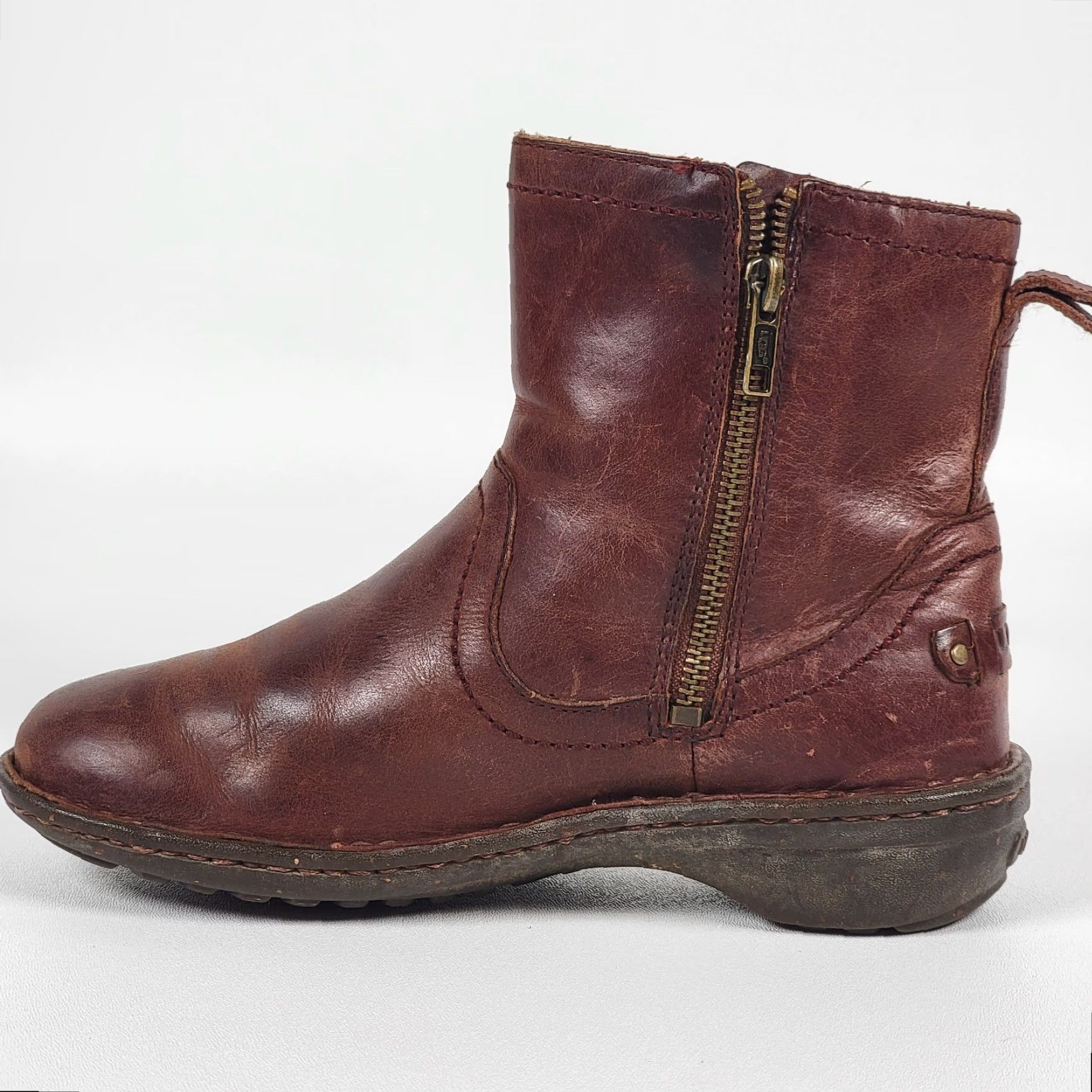 Ugg UGG Boots Womens Size 5 Brown Leather Side Zip Lined Sheepskin Ankle Bootie Size US 5 / IT 35 - 5 Thumbnail