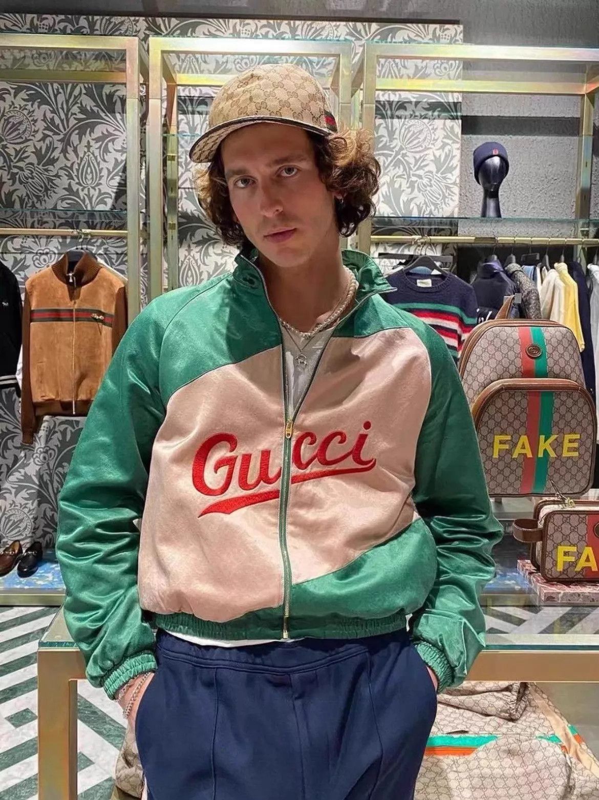 Gucci Gucci Green Classic Coat Size 50 Size US M / EU 48-50 / 2 - 7 Thumbnail