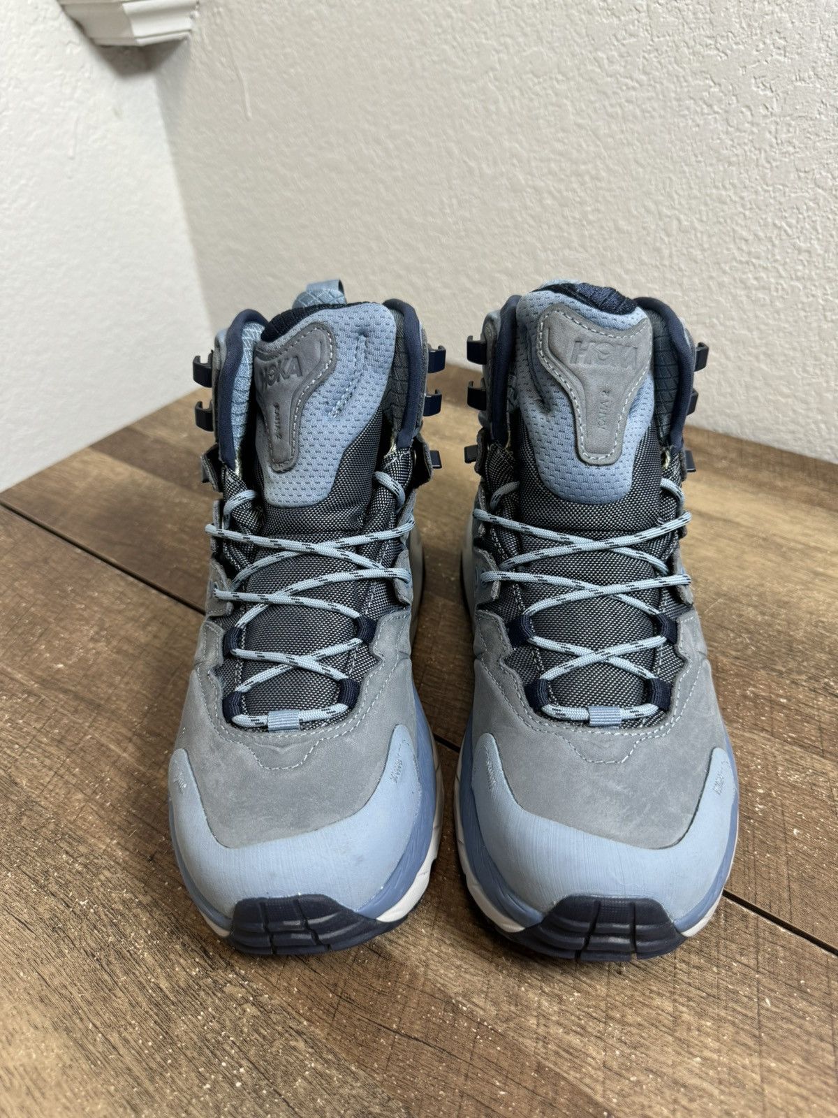 Hoka Hoka One One Boots Womens 7 B Blue Kaha 2 GTX Hiking Trail Size US 7 / IT 37 - 3 Thumbnail