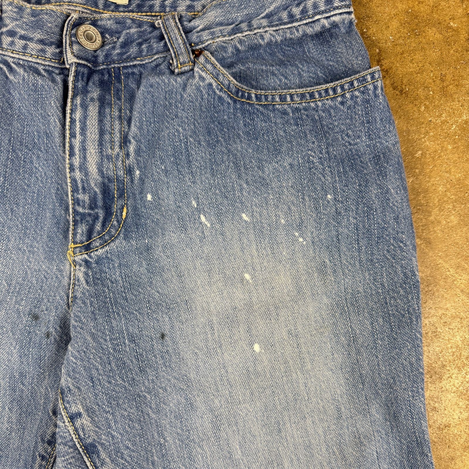 Gap GAP Low Rise Flare Vtg Jeans Women’s Size 6 Paint Y2K Denim Size 28" / US 6 / IT 42 - 4 Thumbnail