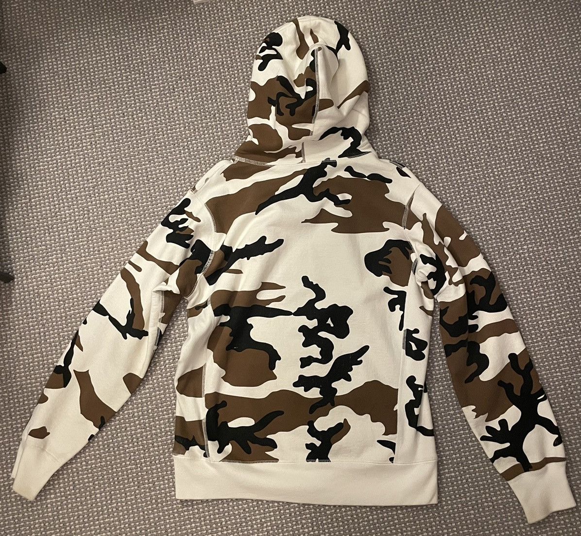 Supreme Cow Camo Box Logo Size US M / EU 48-50 / 2 - 4 Thumbnail