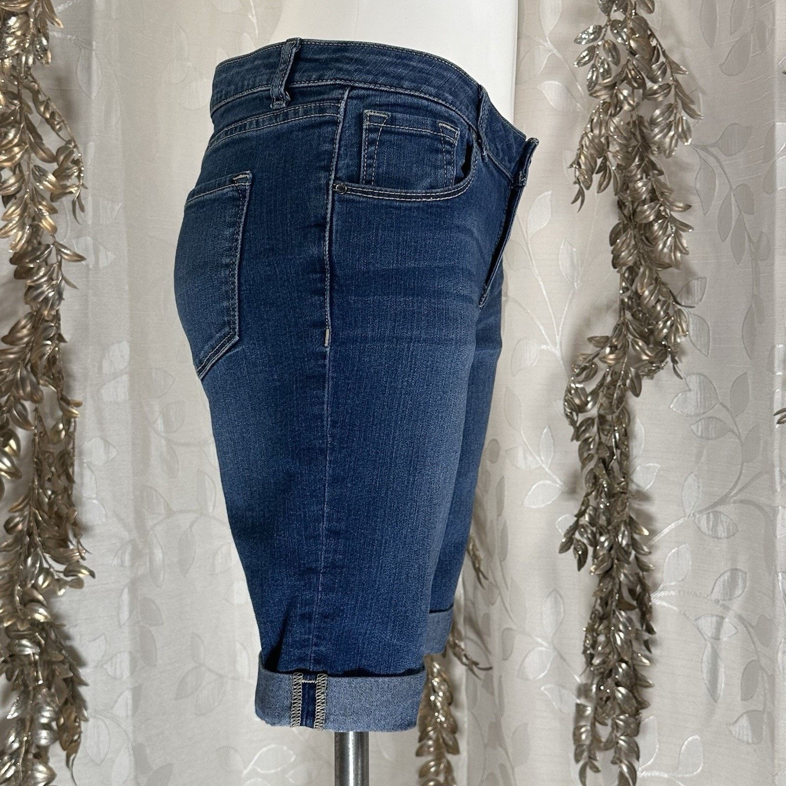 Apt. 9 APT 9 Women’s Size 6 Bermuda Jean Shorts Dark Wash Stretch Size 28" / US 6 / IT 42 - 2 Thumbnail