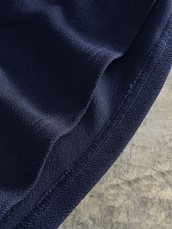 Japanese Brand Navy Minimalist Look T-Shirt Size US M / EU 48-50 / 2 - 5 Thumbnail