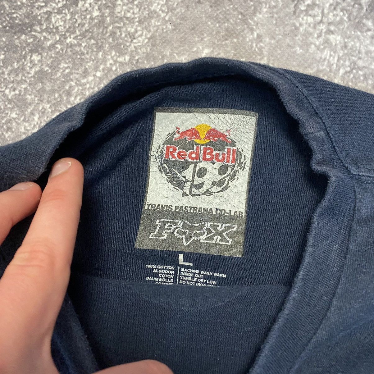 Fox Racing × Red Bull × Vintage Vintage Red Bull x Fox Racing Big Graphic logo 1998 tee Size US L / EU 52-54 / 3 - 9 Thumbnail