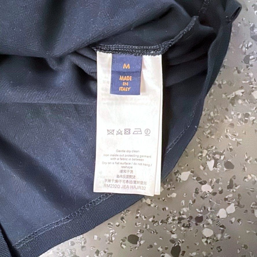 Louis Vuitton Louis Vuitton navy blue Polo Shirt - Size M Size US M / EU 48-50 / 2 - 3 Thumbnail