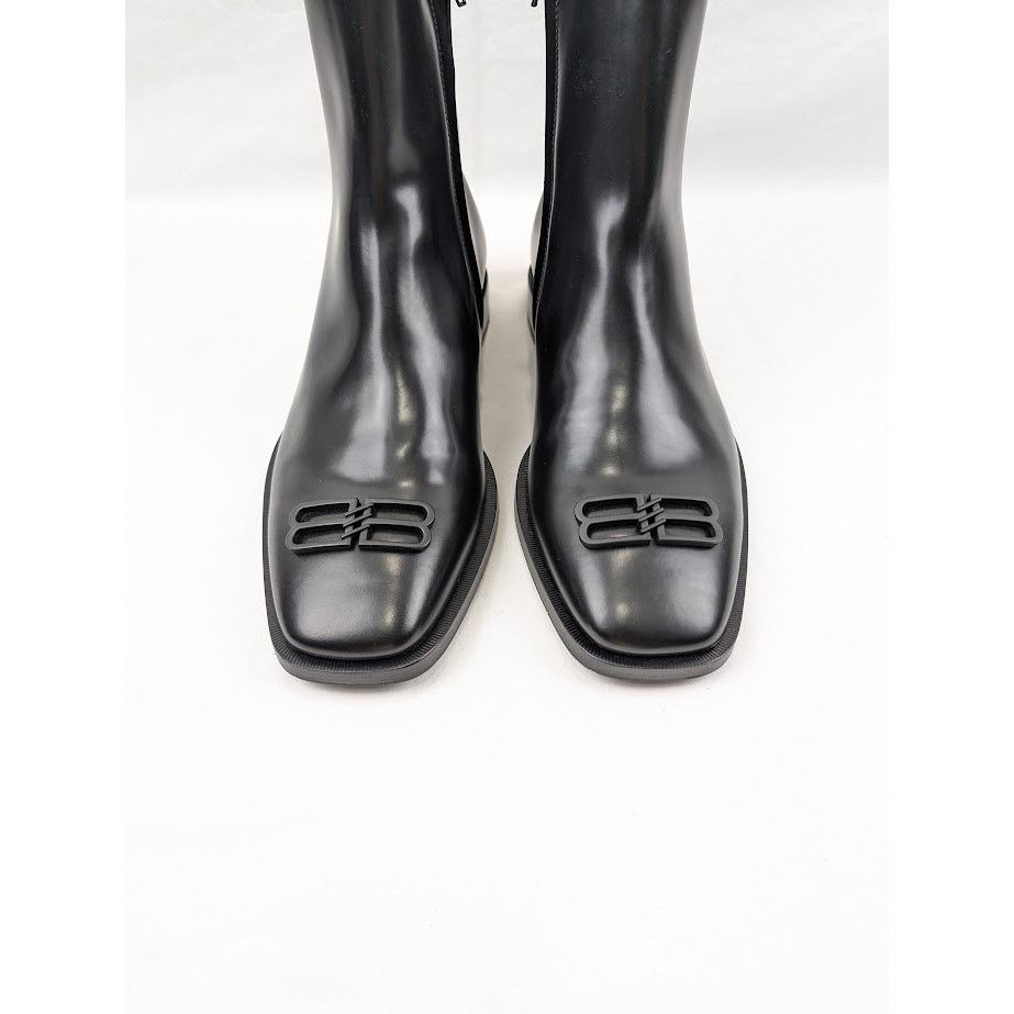 Balenciaga o1rshd1 Smooth Calf BB Matt Icon Bootie in Black/Black Size US 10 / EU 43 - 14 Thumbnail