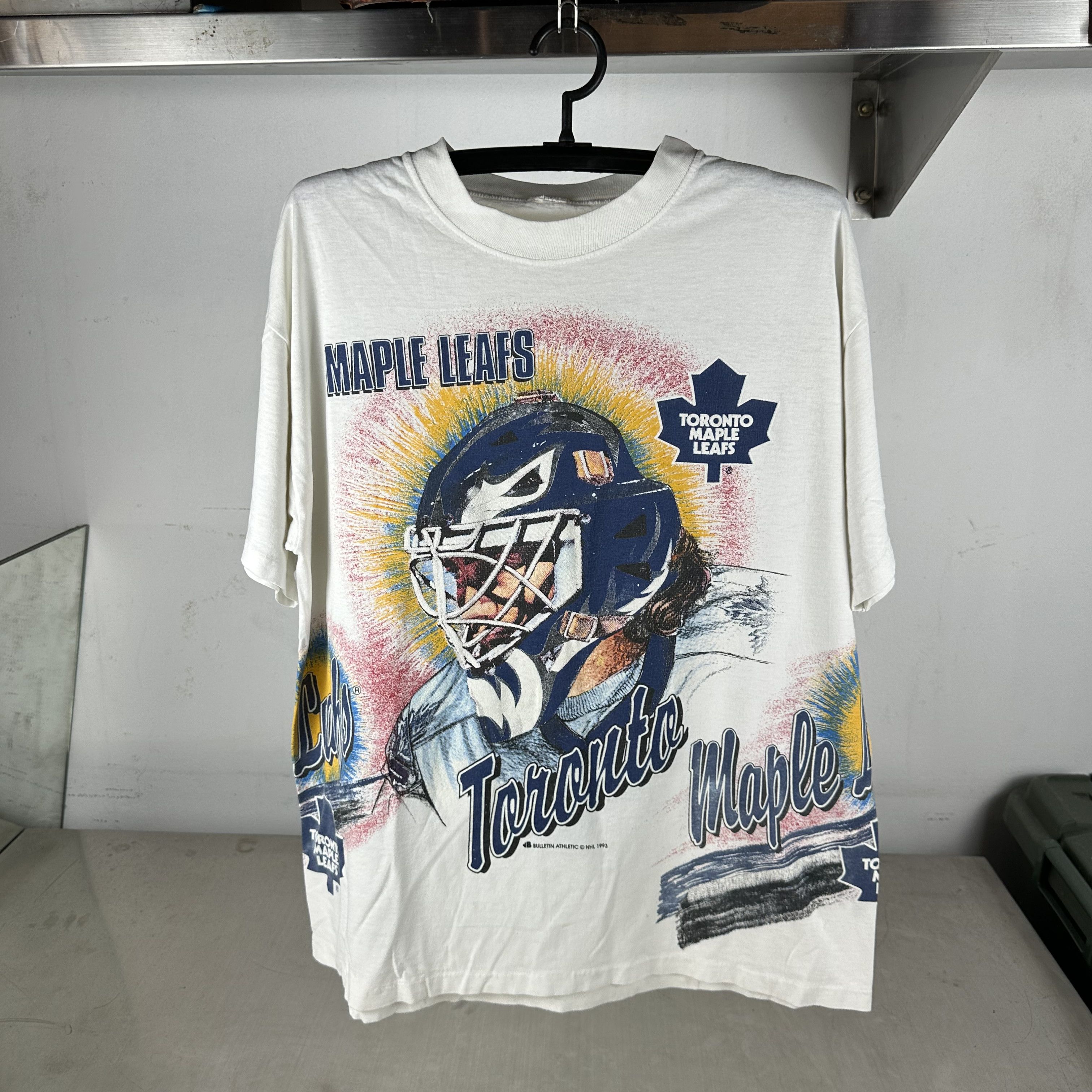 Vintage 1993 Toronto Maple Leafs Bulletin Athletic NHL AOP Tee Size US L / EU 52-54 / 3 - 1 Thumbnail
