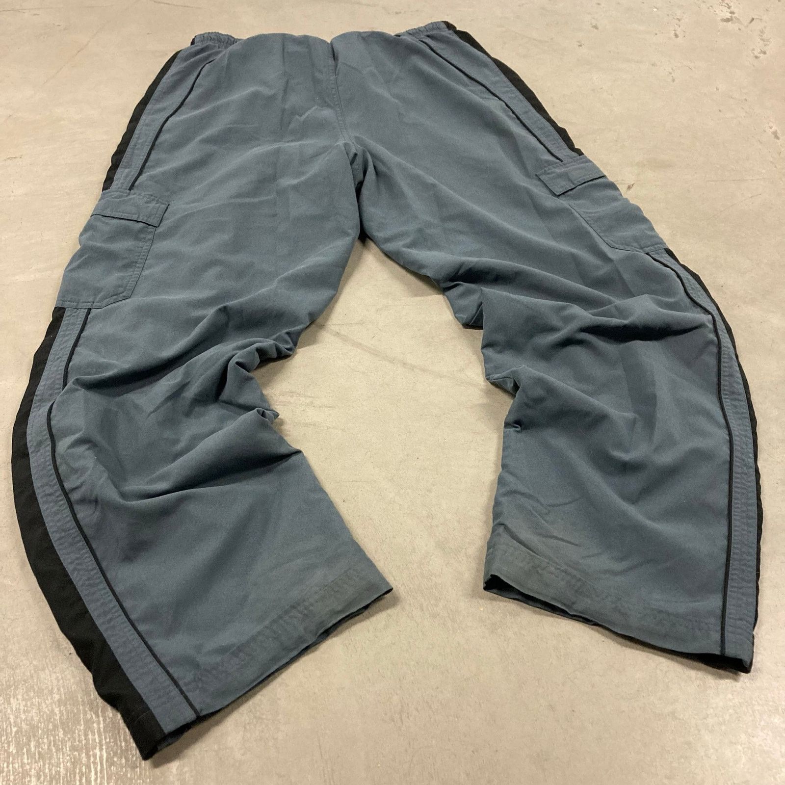 Nike × Vintage Y2K nike baggy cargo track pants 34x31 Size US 34 / EU 50 - 2 Thumbnail
