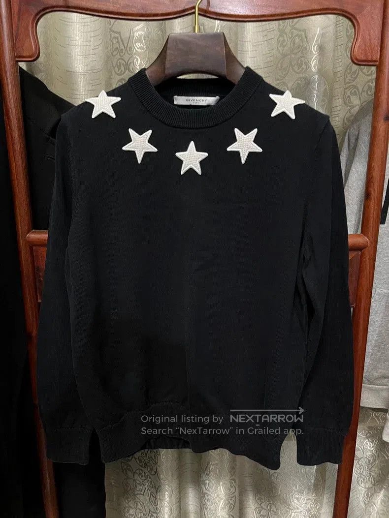GIVENCHY ブラック 星型モチーフ セーター 中古・古着通販】GIVENCHY (ジバンシィ) スターパッチニット ブラック