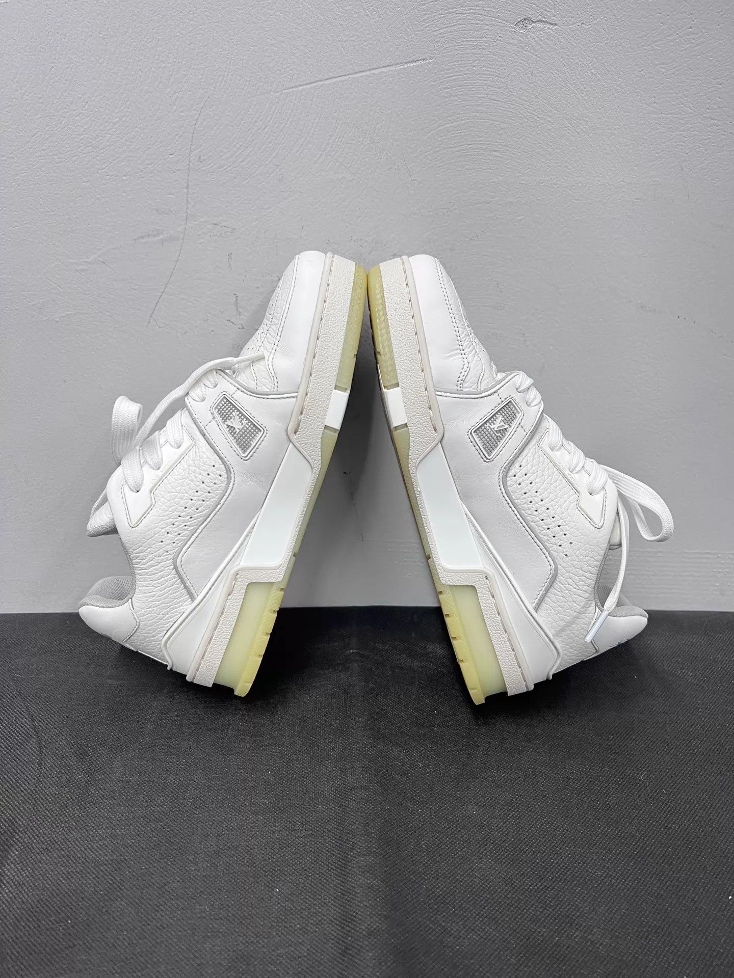 Louis Vuitton LV Trainer White Cement Sneaker 36.5 Size US 6 / IT 36 - 5 Thumbnail