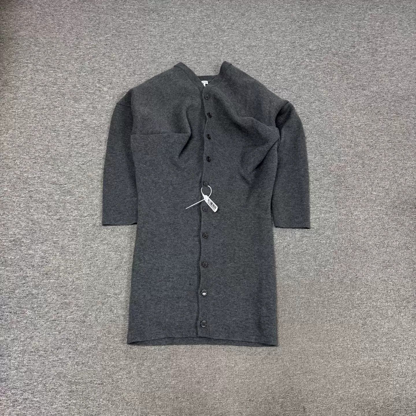 Loewe Loewe gray mid7/8sleeve wool knit cardigan M 99new Size US M / EU 48-50 / 2 - 1 Thumbnail