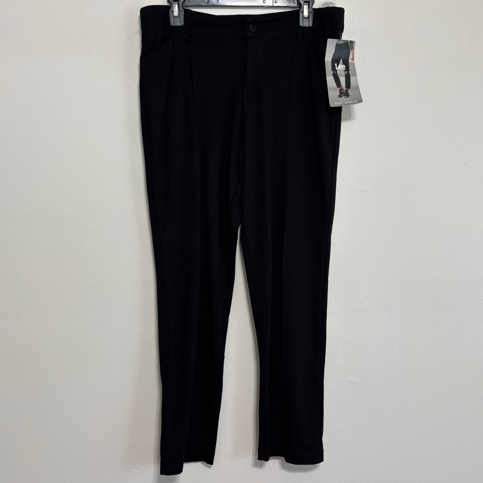 Other Lee Riders Black Slim Fit Knit Ankle Pants Size 12 NWT Size 34" / US 12 / IT 48 - 1 Thumbnail