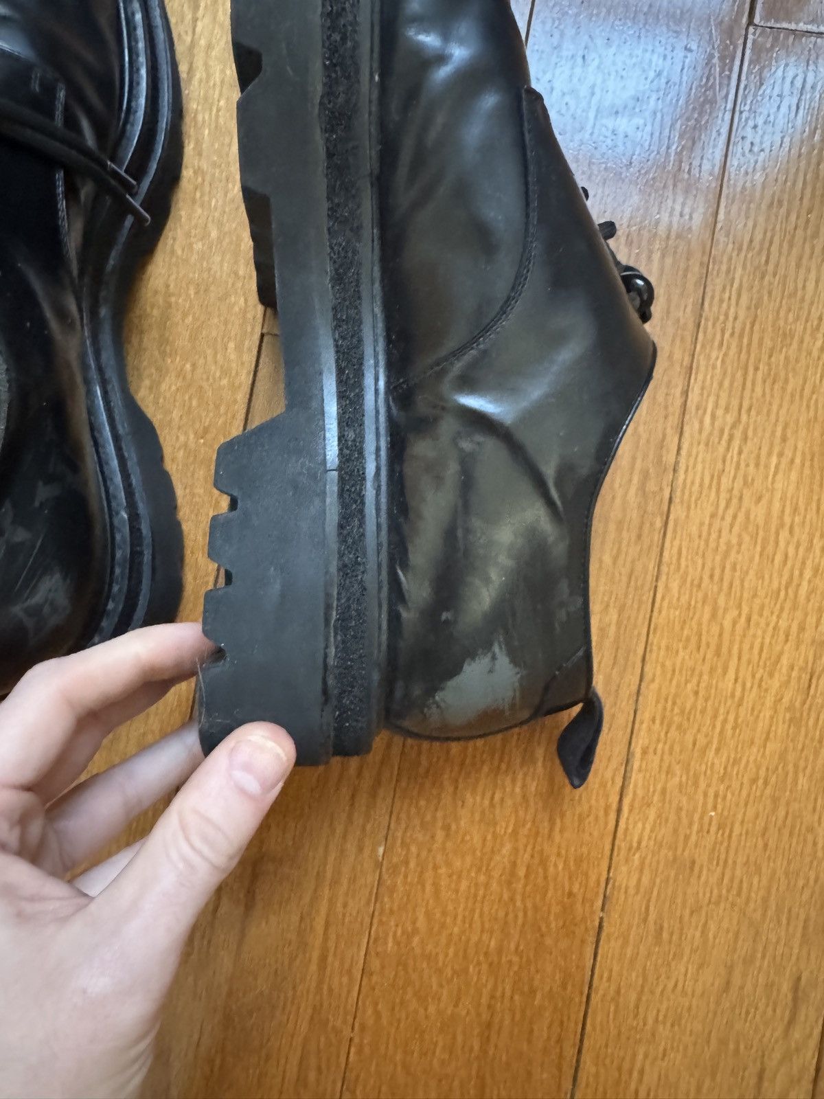 Louis Vuitton Louis Vuitton LV Monogram Leather Derby Shoe Size US 10.5 / EU 43-44 - 7 Thumbnail
