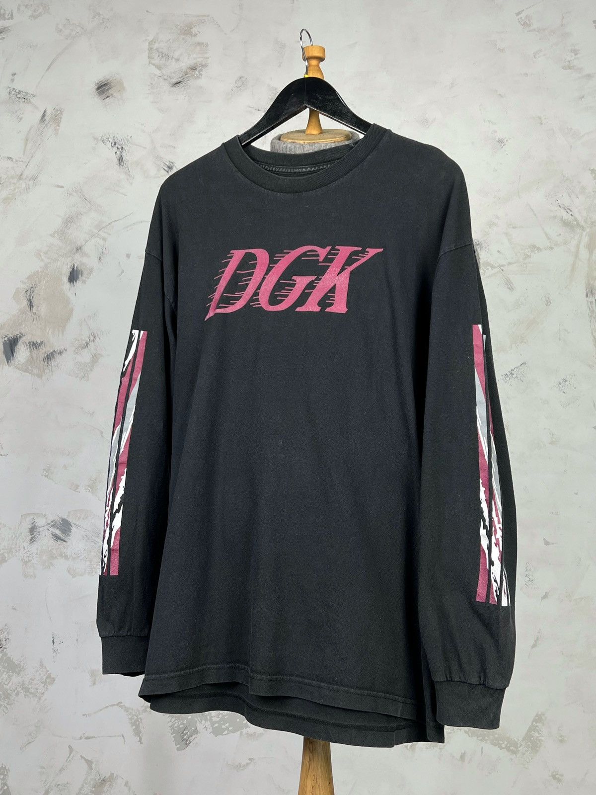 DGK Vintage DGK Dirty Ghetto Kids Long Sleeve Shirt Size L - XL Size US XL / EU 56 / 4 - 1 Thumbnail