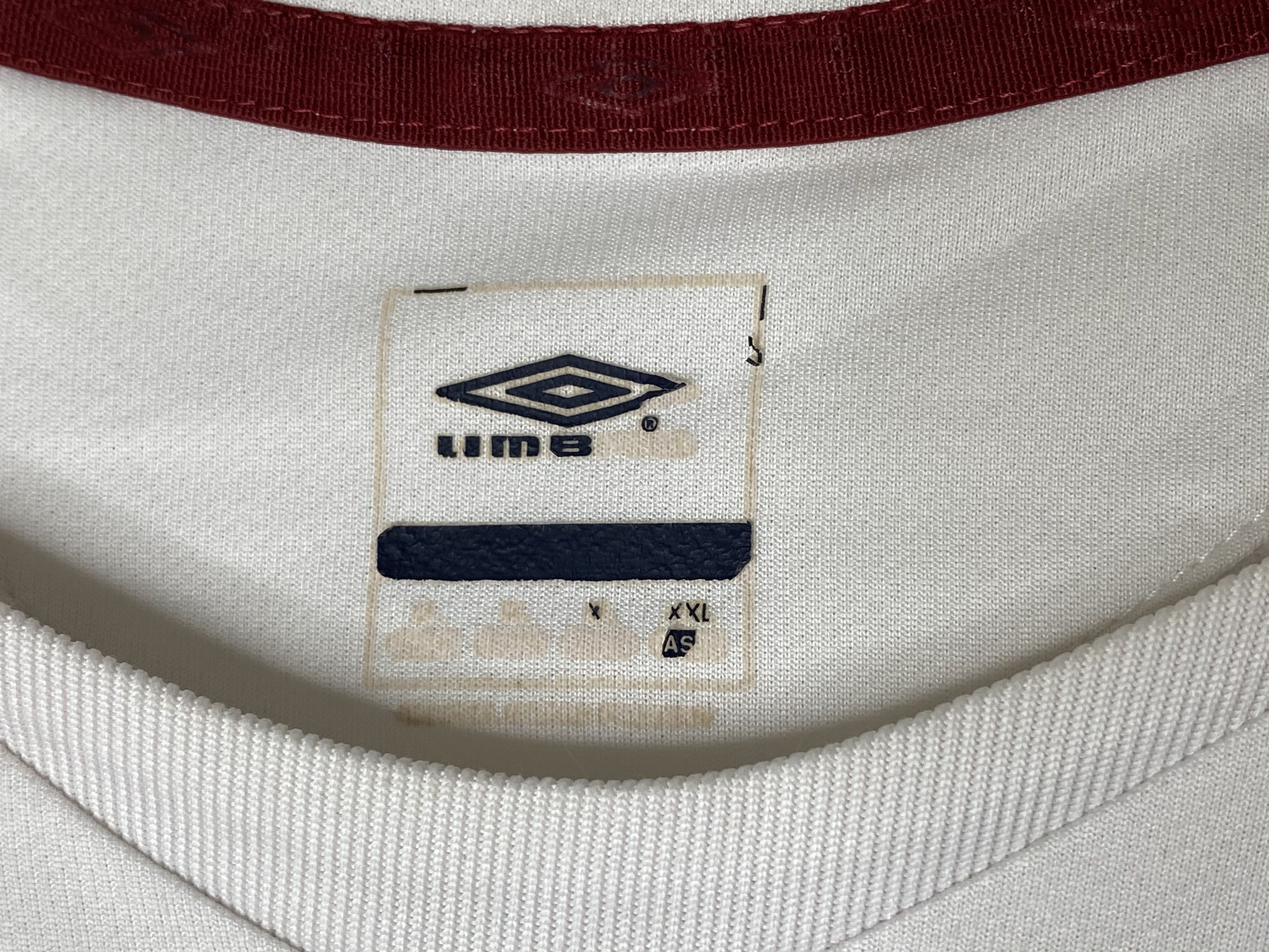 Umbro LINCOLN CITY 2008 2009 TRAINING FOOTBALL SHIRT SOCCER JERSEY Size US XL / EU 56 / 4 - 5 Thumbnail