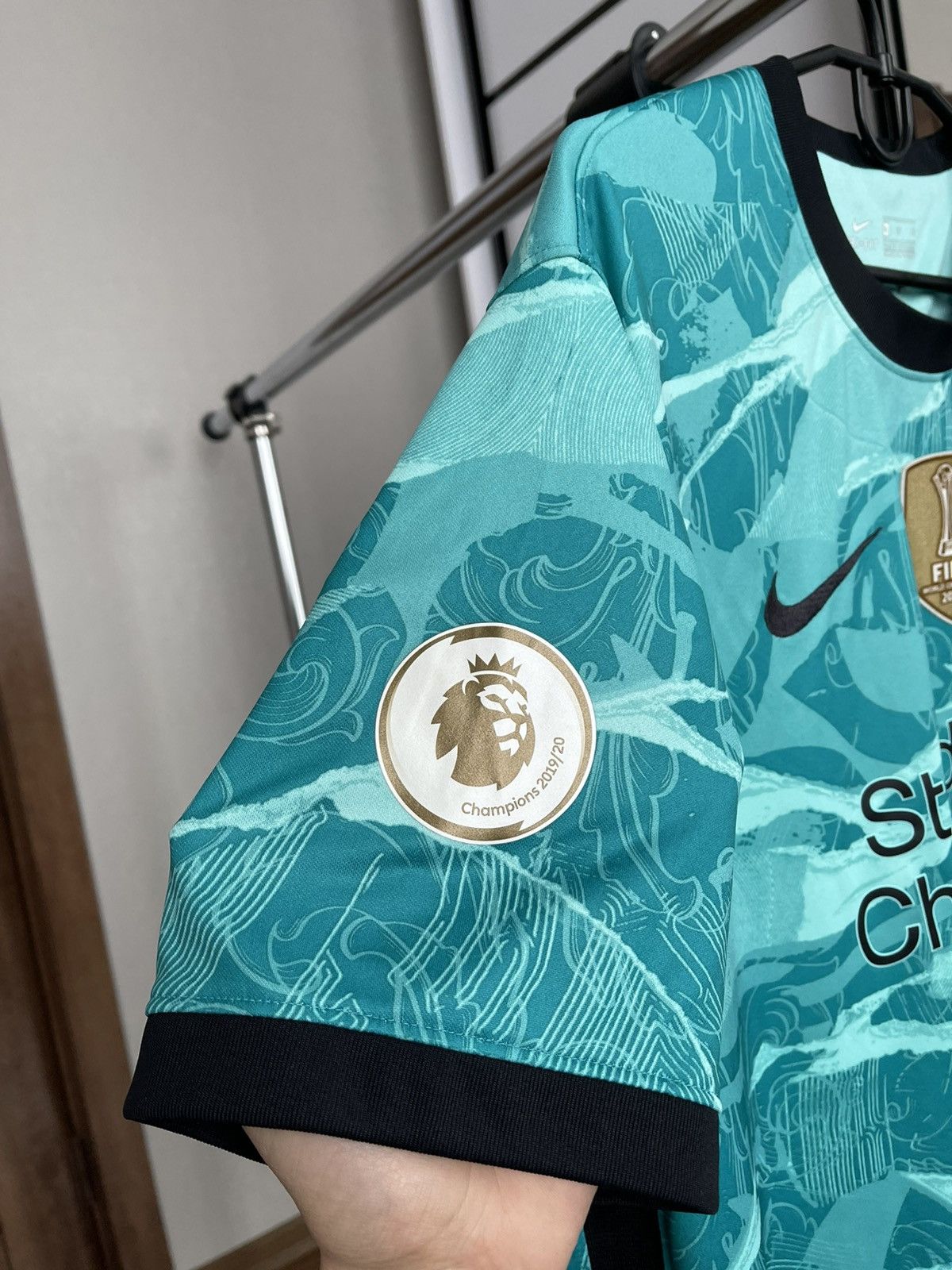 Nike 2020/2021 Nike FC Liverpool Champions Soccer Jersey T-Shirt Size US XL / EU 56 / 4 - 10 Thumbnail