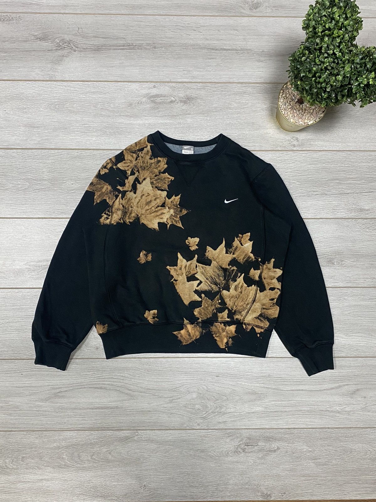 Nike 🍁 vintage leaves sweatshirt custom