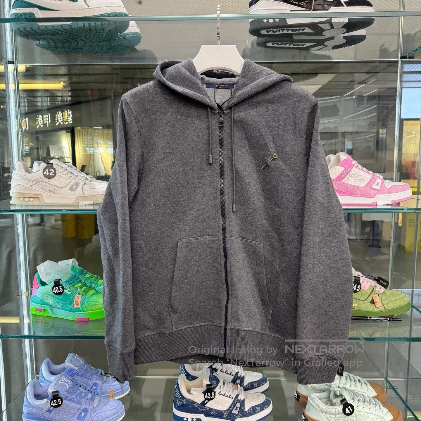 Louis Vuitton Louis Vuitton Gray Logo Zip Hooded Jacket. Size US L / EU 52-54 / 3 - 1 Thumbnail