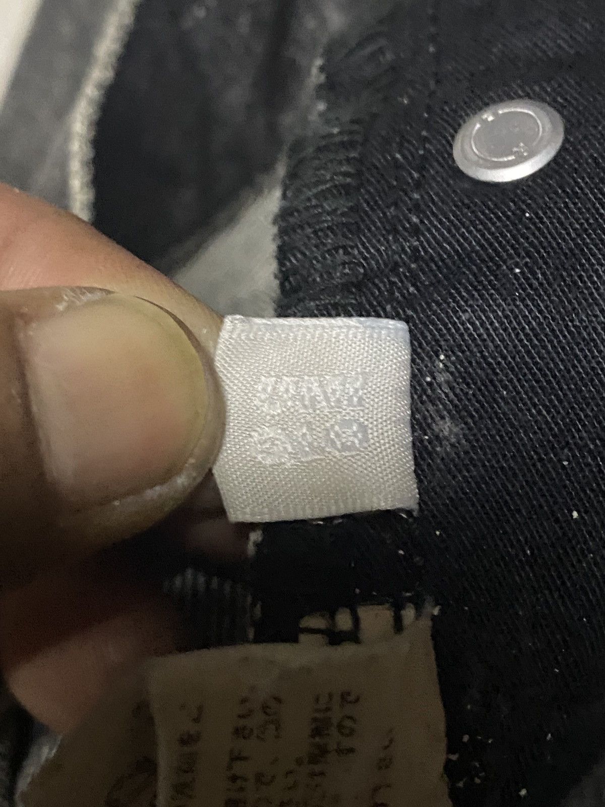 Uniqlo Vintage Japanese Brand Uniqlo Black Denim Distressed Jeans Size US 30 / EU 46 - 19 Thumbnail