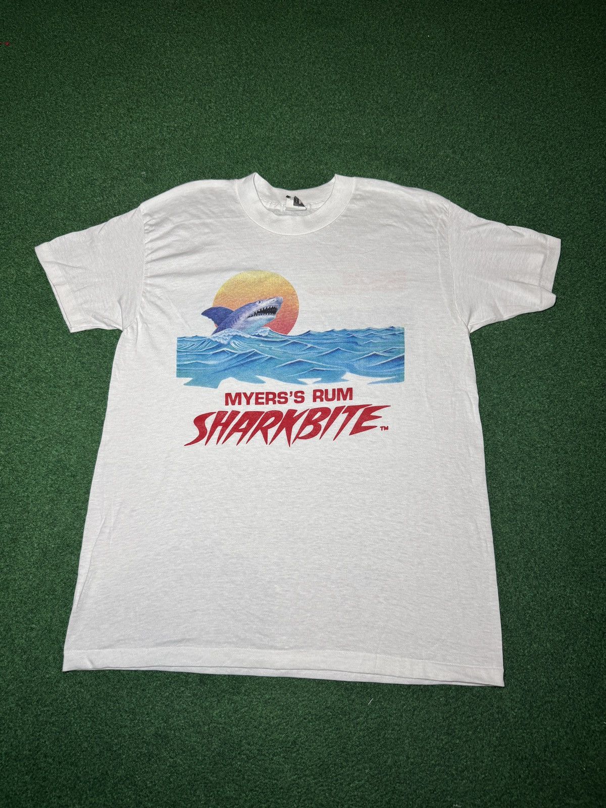 Vintage Vintage 80s Myers Rum Shark Bite XL Jaws Megalodon T Shirt Size US XL / EU 56 / 4 - 1 Thumbnail