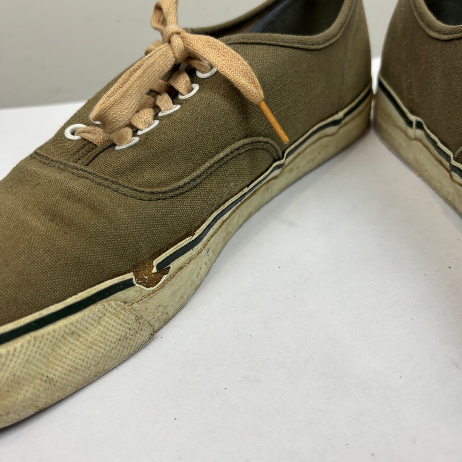 JCPenney Rare True Vintage 60s Penneys Deck Shoe Men's 10.5 Size US 10.5 / EU 43-44 - 16 Thumbnail
