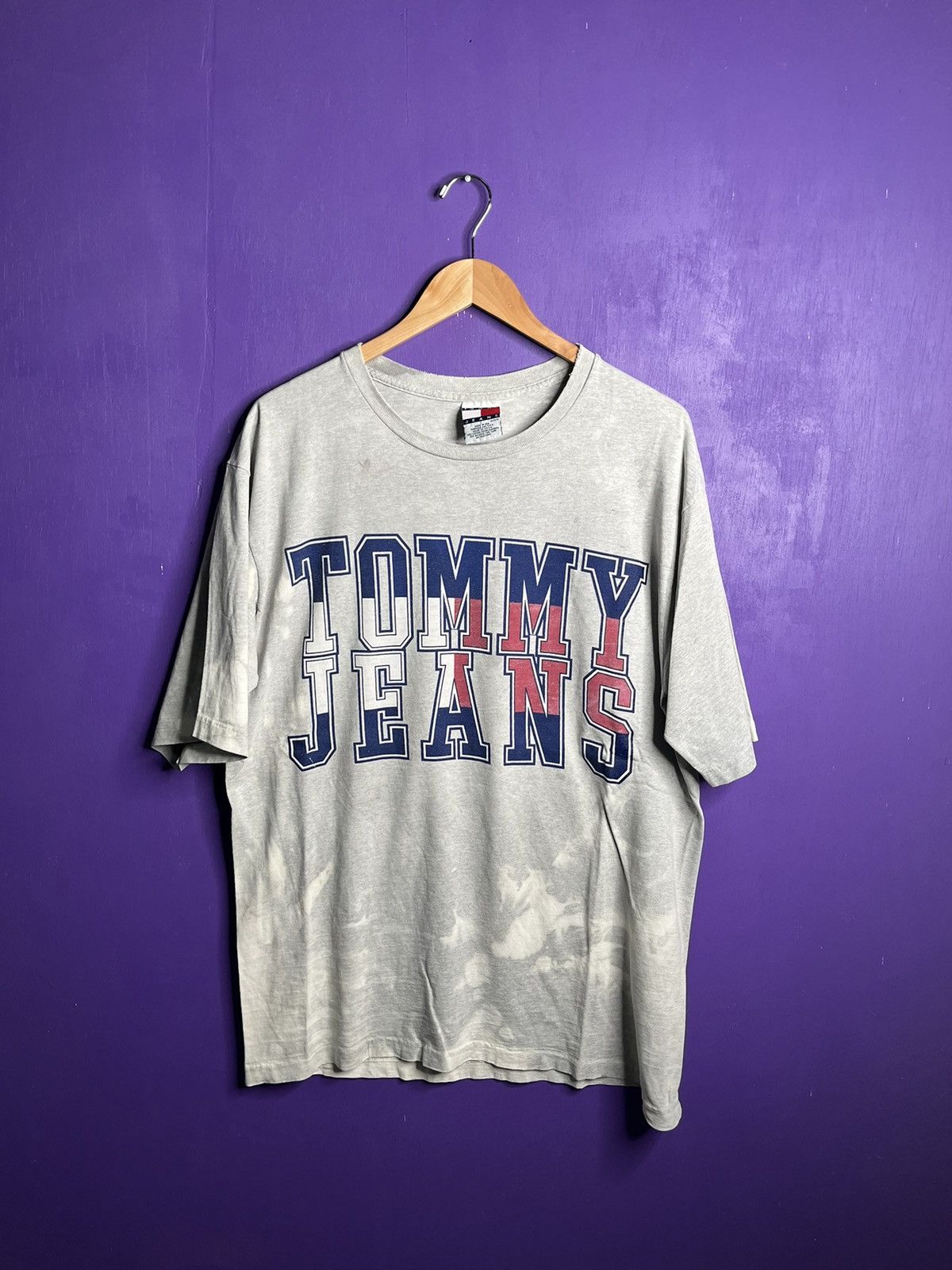 Tommy Hilfiger × Vintage Vintage 90s Tommy Hilfiger Tommy jeans t-shirt Size US XL / EU 56 / 4 - 1 Thumbnail