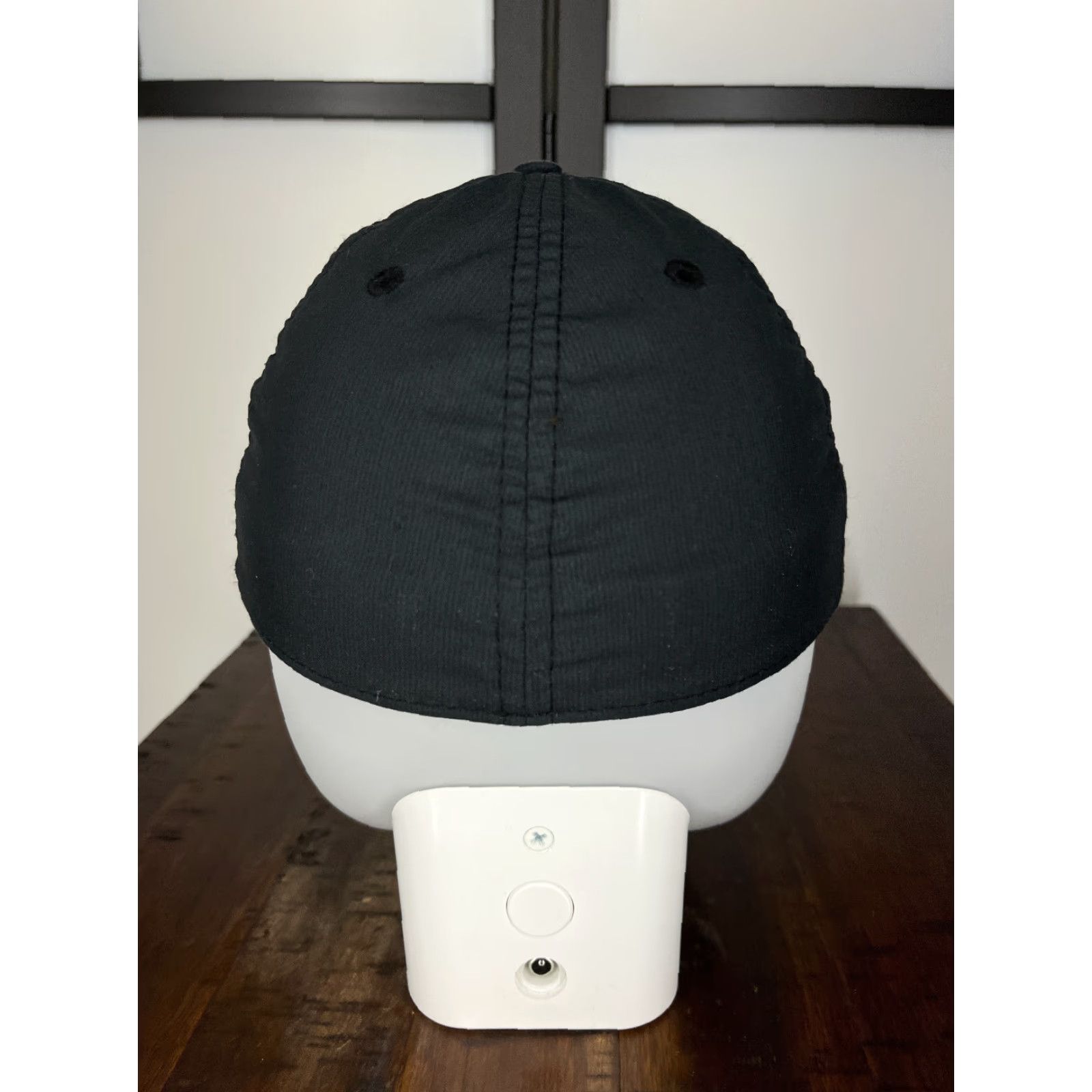 Lululemon Lululemon Hat Cap Fitted M Black 100% Polyester Run Outdoors Logo Lightweight Quick Dry Womens) Size ONE SIZE - 7 Thumbnail
