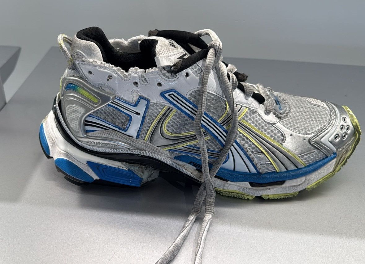 Balenciaga o1w1db10425 Runner Sneakers in Multicolor Size US 11 / EU 44 - 1 Preview