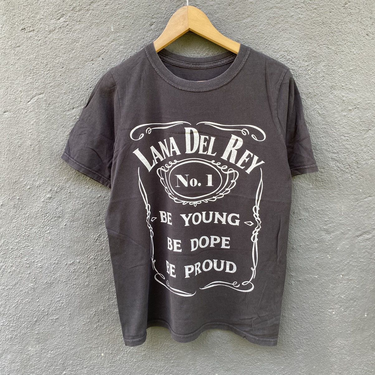 Band Tees Thrashed Faded Vintage Y2K Lana Del Rey ERD GRUNGE TEE Size US M / EU 48-50 / 2 - 3 Thumbnail