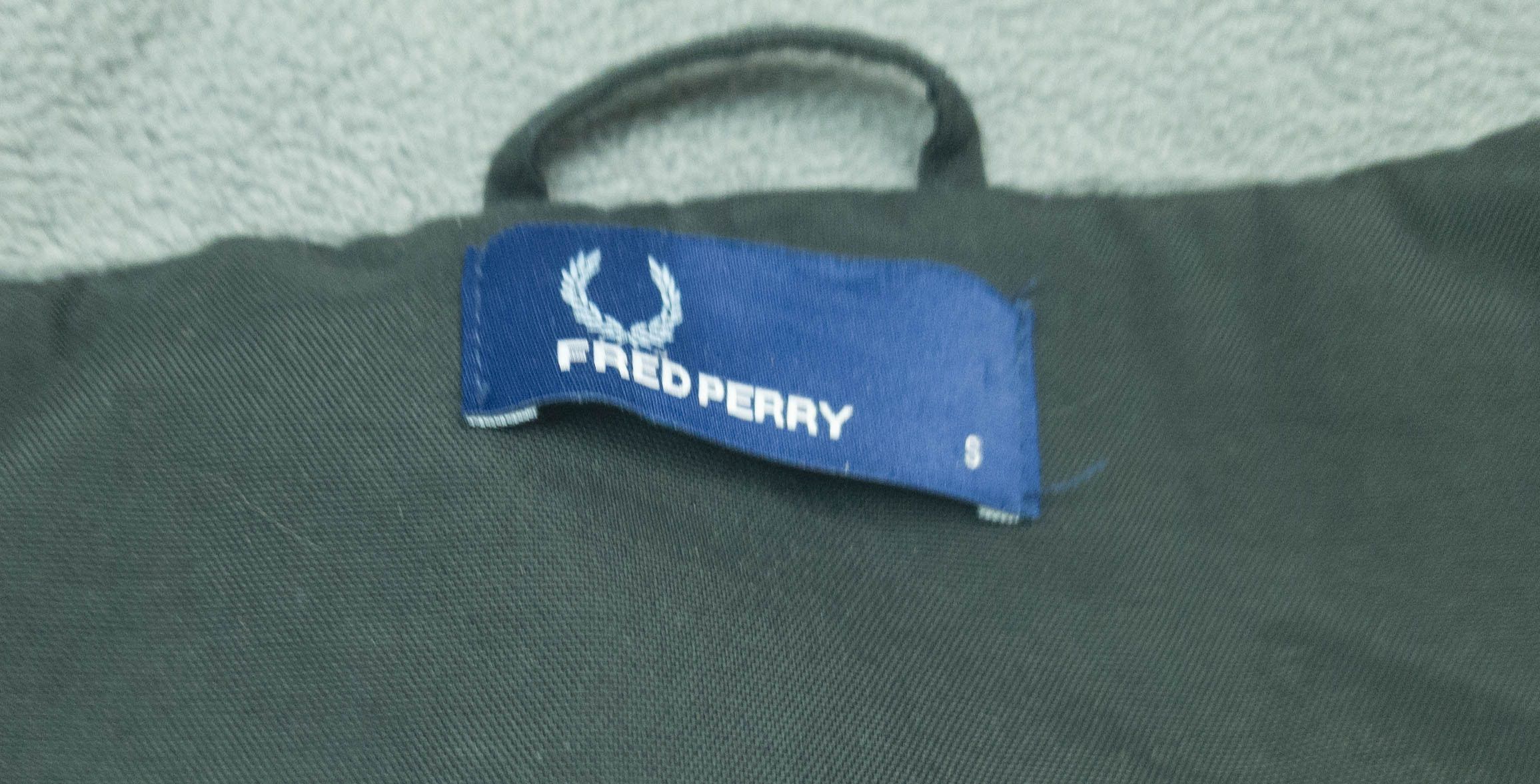 Fred Perry -- Fred Perry mens jacket hoody linning size S-M ( LABEL S) Size US S / EU 44-46 / 1 - 6 Thumbnail