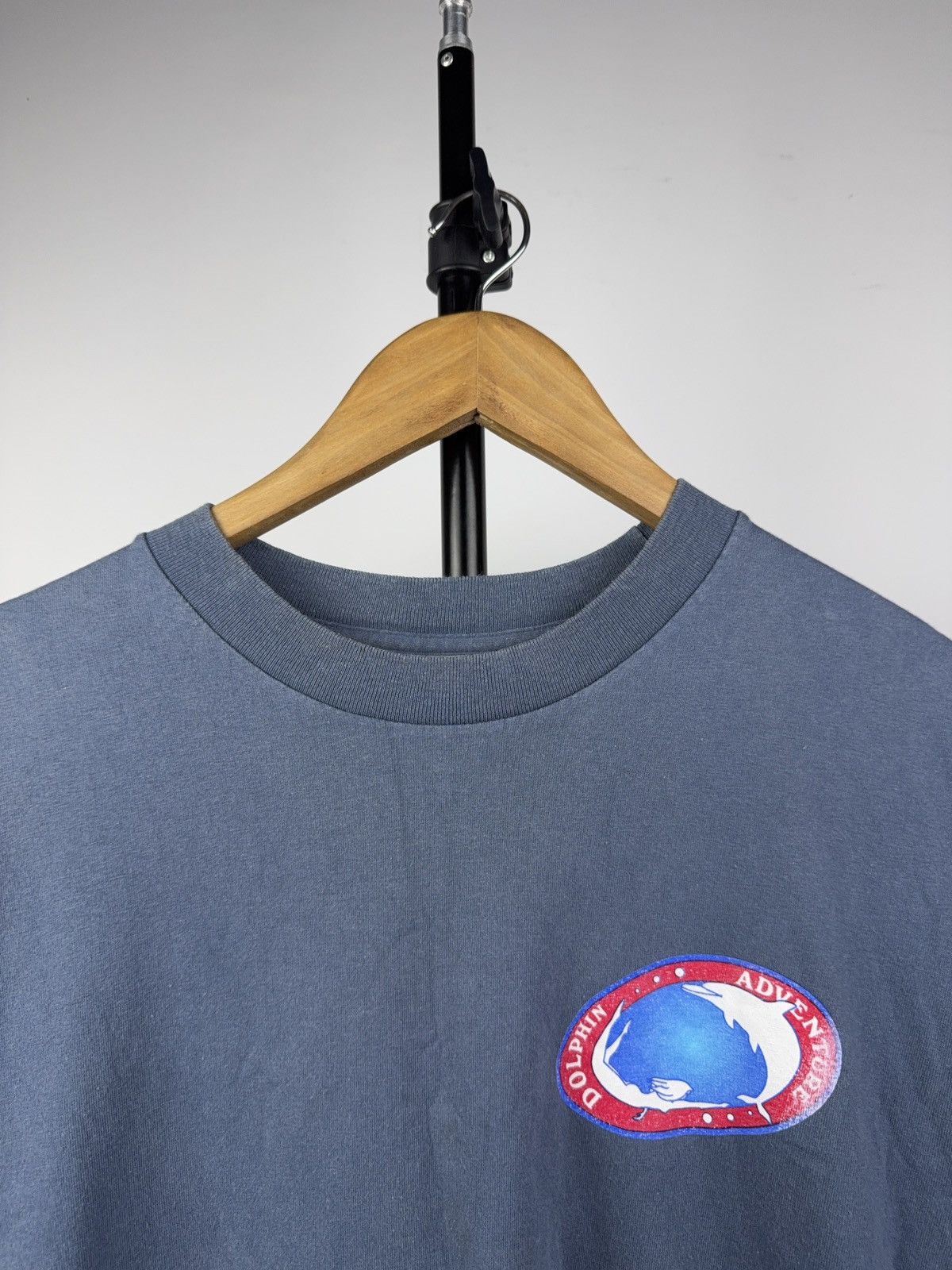 Vintage VNTG 90s Surf Nuevo Vallarta Mexico Dolphin T-Shirt Yazbek Size US L / EU 52-54 / 3 - 2 Thumbnail