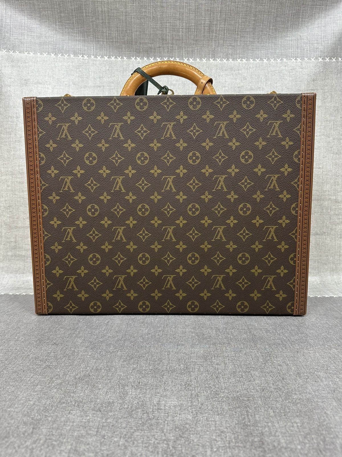 Louis Vuitton Louis Vuitton President Monogram Briefcase Trunk Vintage Size ONE SIZE - 23 Thumbnail