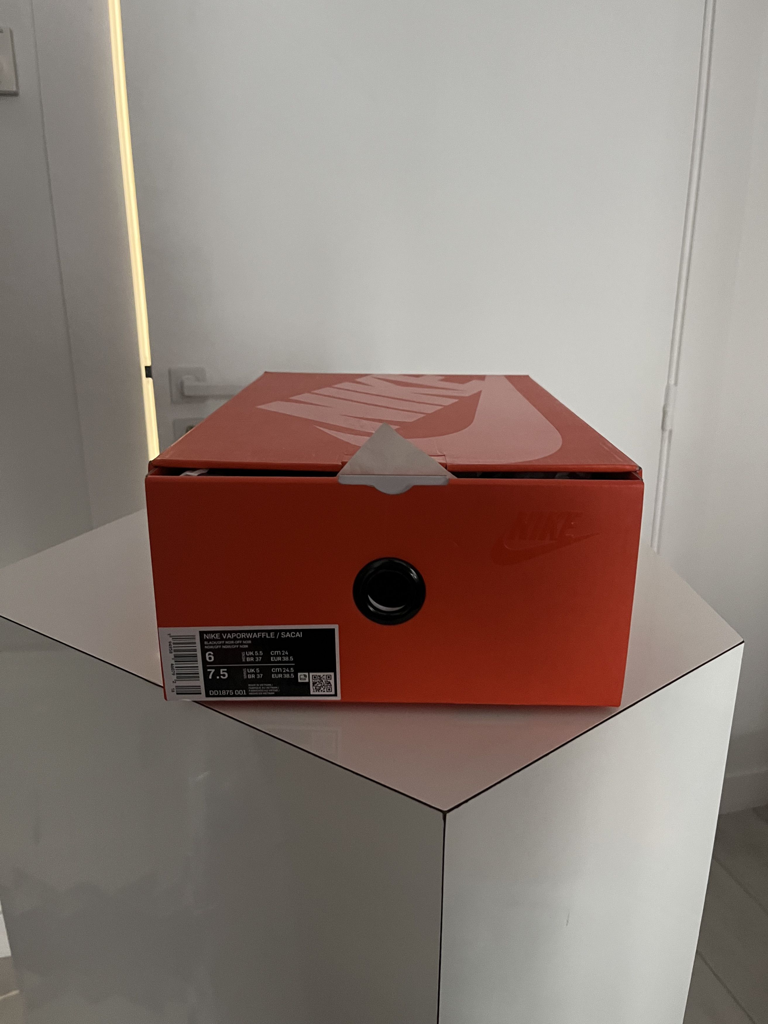 Nike Nike Vaporwaffle/Sacai Size US 6 / EU 39 - 8 Thumbnail