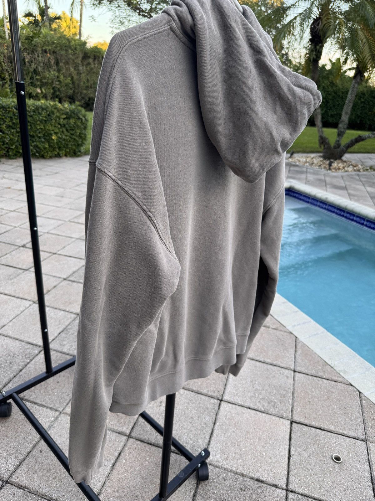 John Elliott John Elliott Dark Green Cropped Hoodie size 4 XL Size US XL / EU 56 / 4 - 8 Thumbnail