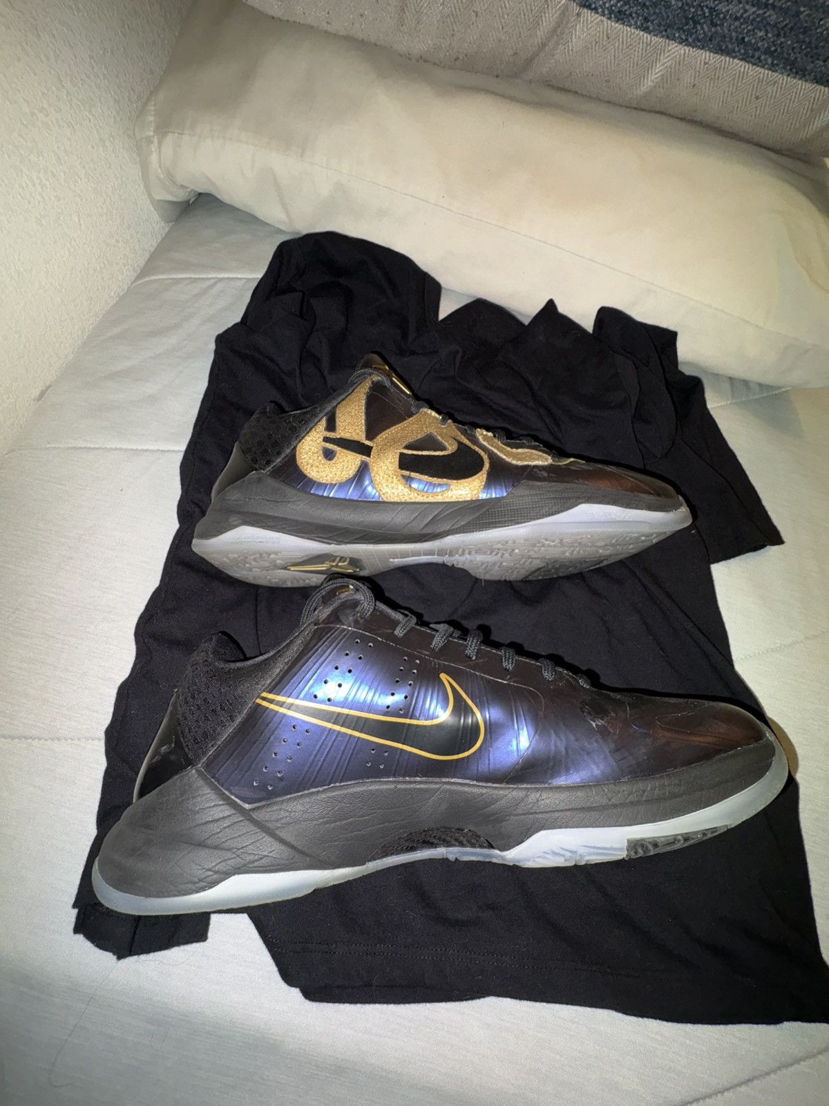 Nike Kobe 5 Eggplants with box and tote bag Size US 10.5 / EU 43-44 - 1 Thumbnail
