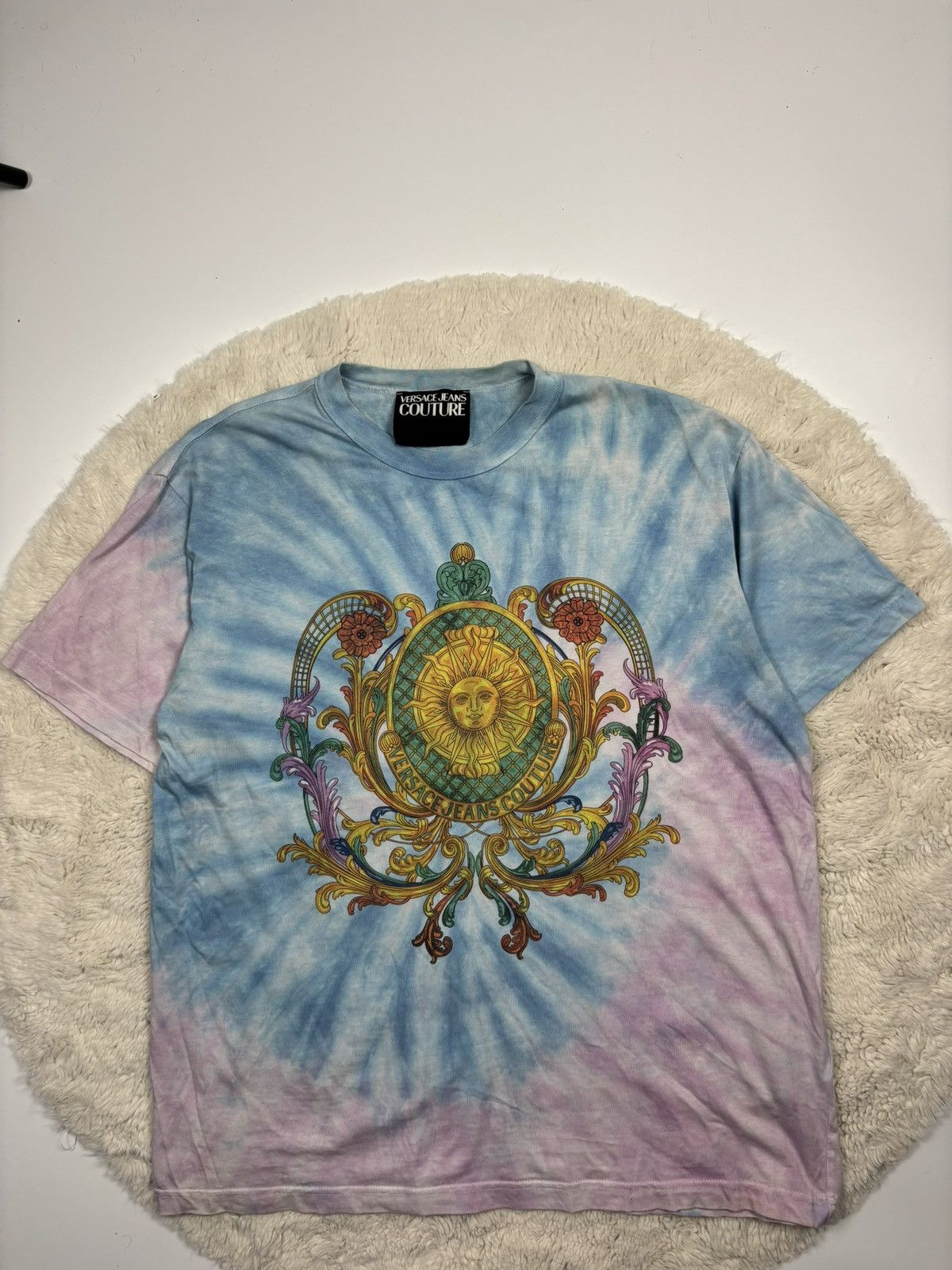 Versace Jeans Couture Versace Jeans Couture Sun Print Luxury T-Shirt Rare Vintage Size US M / EU 48-50 / 2 - 1 Thumbnail