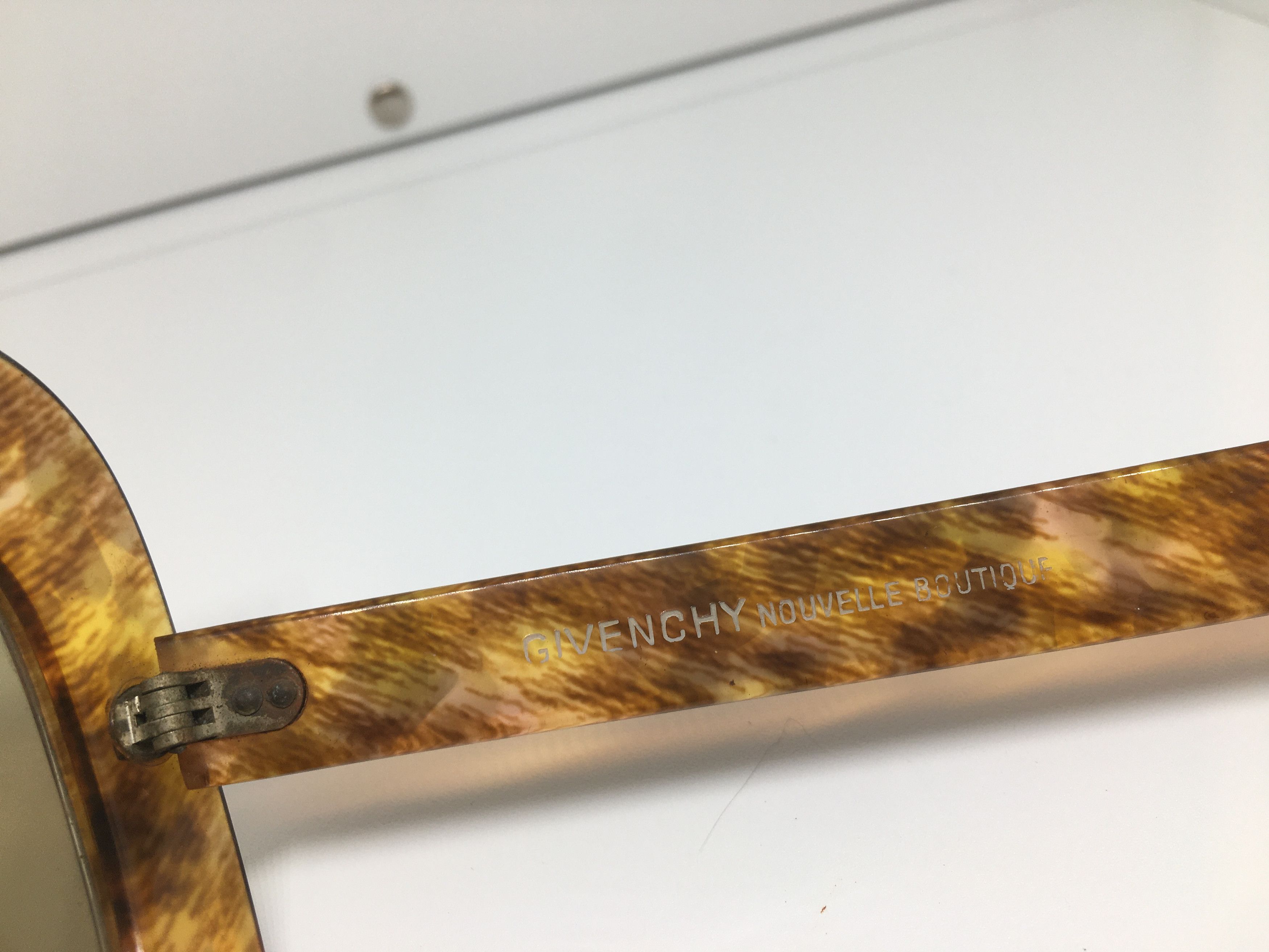 Givenchy GIVENCHY NOUVELLE BOUTIQUE COUTURE LUNETTES DE SOLEIL Size ONE SIZE - 4 Thumbnail