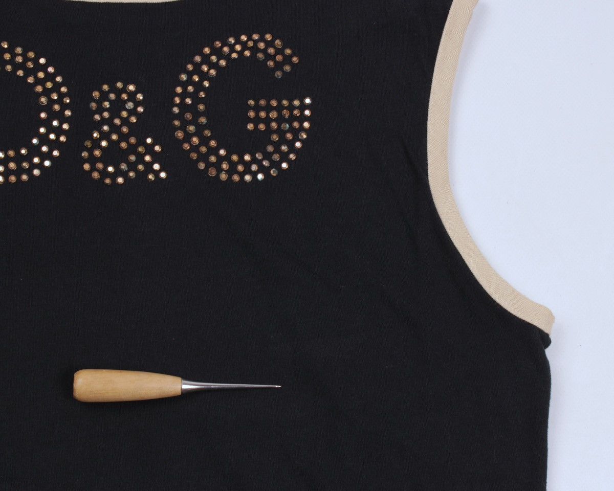 Designer × Dolce & Gabbana × Vintage DOLCE GABBANA Vintage Caligola Studded Rhinestones Logo Tank Size M / US 6-8 / IT 42-44 - 17 Thumbnail