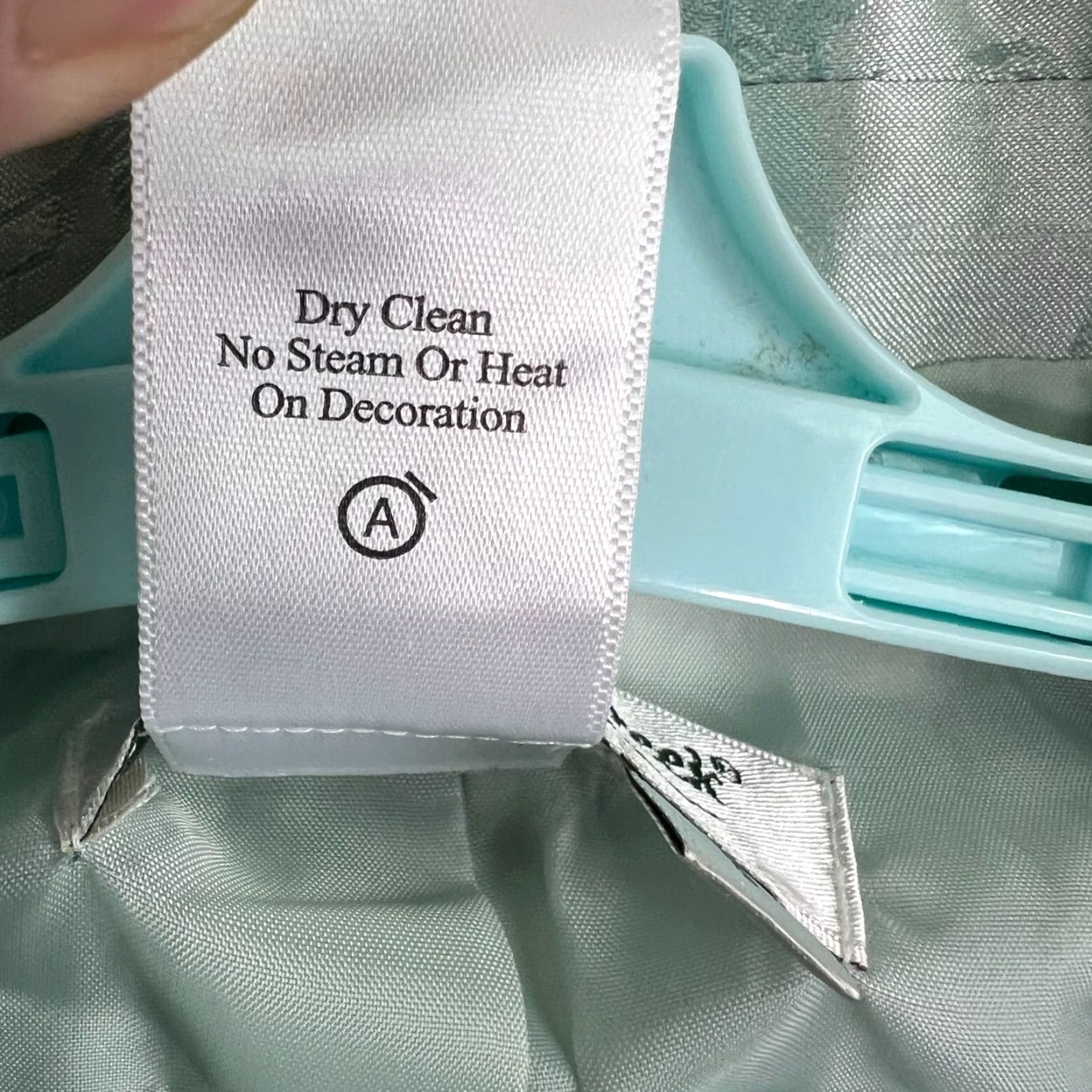 Coldwater Creek Coldwater Creek Shacket Jacket Blazer Green 8 Sequin Pads Mint Sherbet Muted Green Satin 3/4 Sleeve Mid-Length Womens Vintage No Size M / US 6-8 / IT 42-44 - 6 Thumbnail