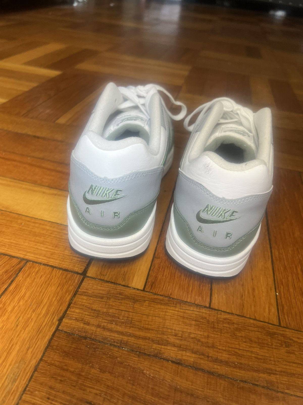 Nike Nike Air Max 1 Premium Spiral Sage Size US 12 / EU 45 - 2 Thumbnail